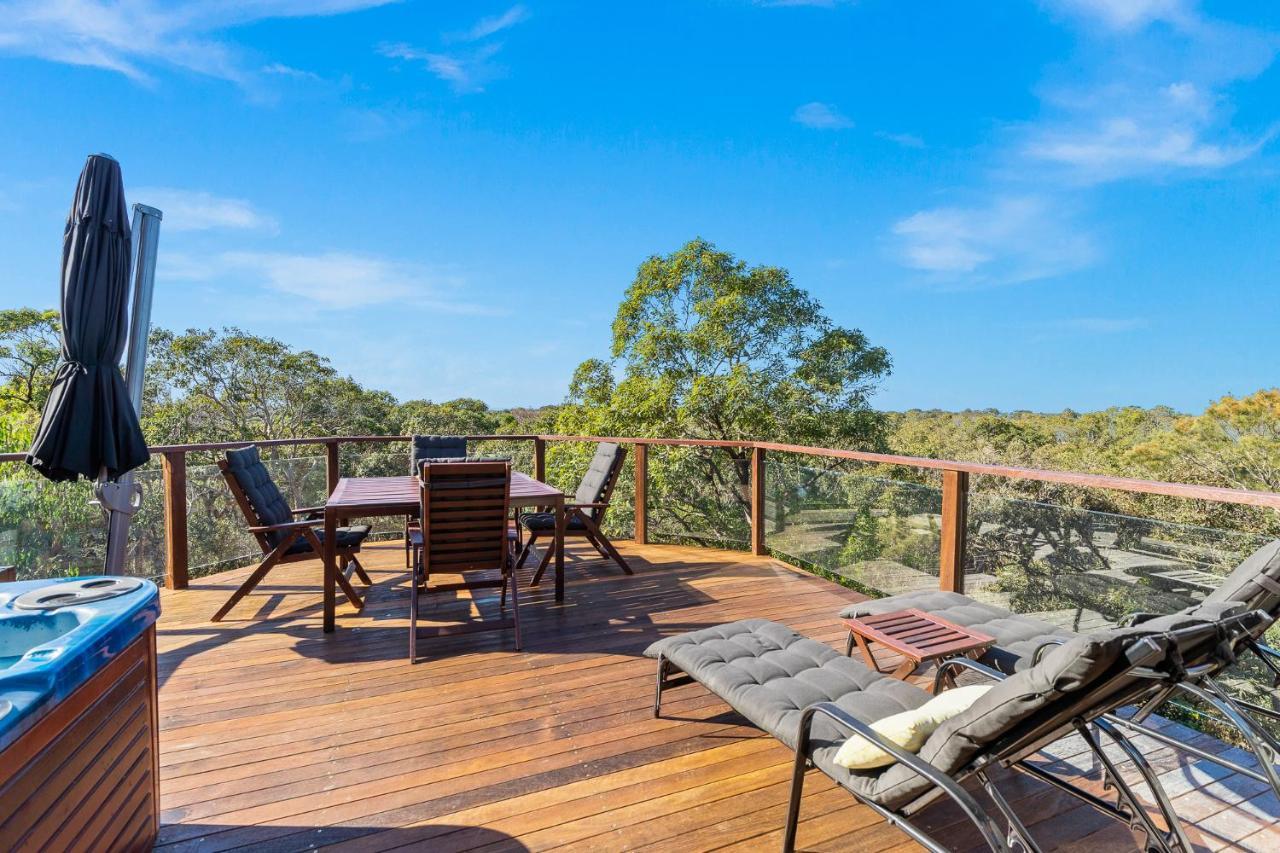 خليج بيرون The Oasis Apartments And Treetop Houses المظهر الخارجي الصورة