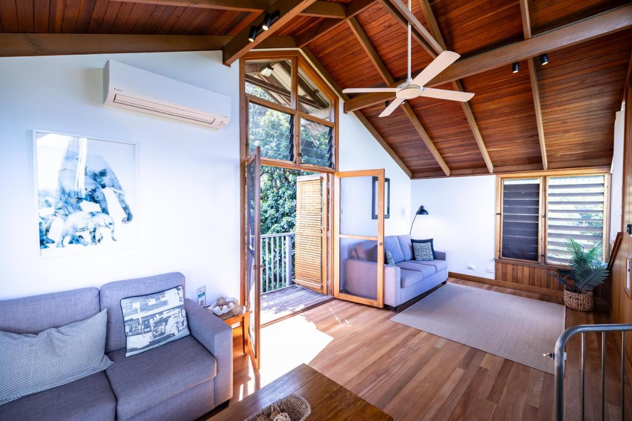 خليج بيرون The Oasis Apartments And Treetop Houses المظهر الخارجي الصورة