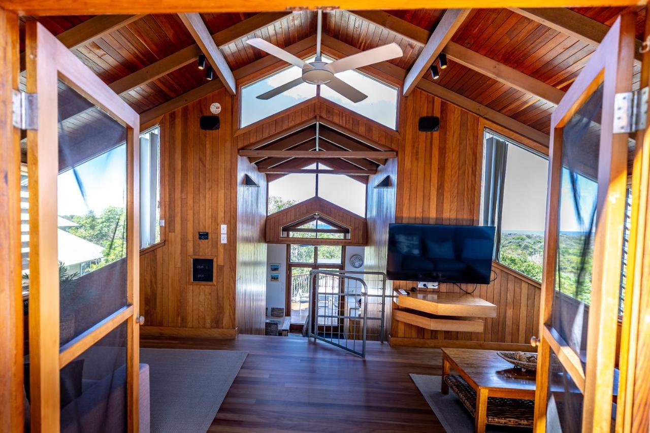 خليج بيرون The Oasis Apartments And Treetop Houses المظهر الخارجي الصورة