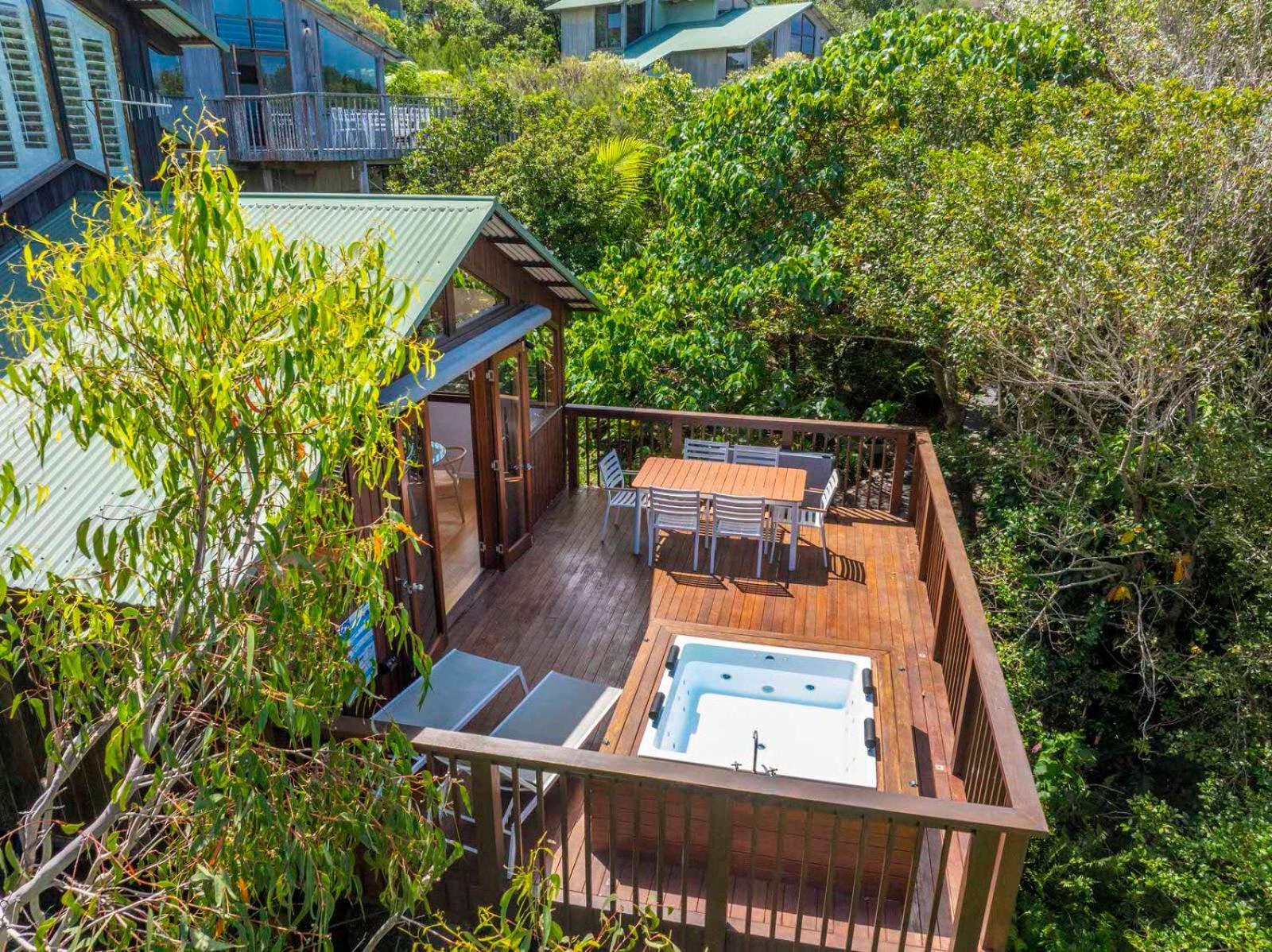 خليج بيرون The Oasis Apartments And Treetop Houses المظهر الخارجي الصورة