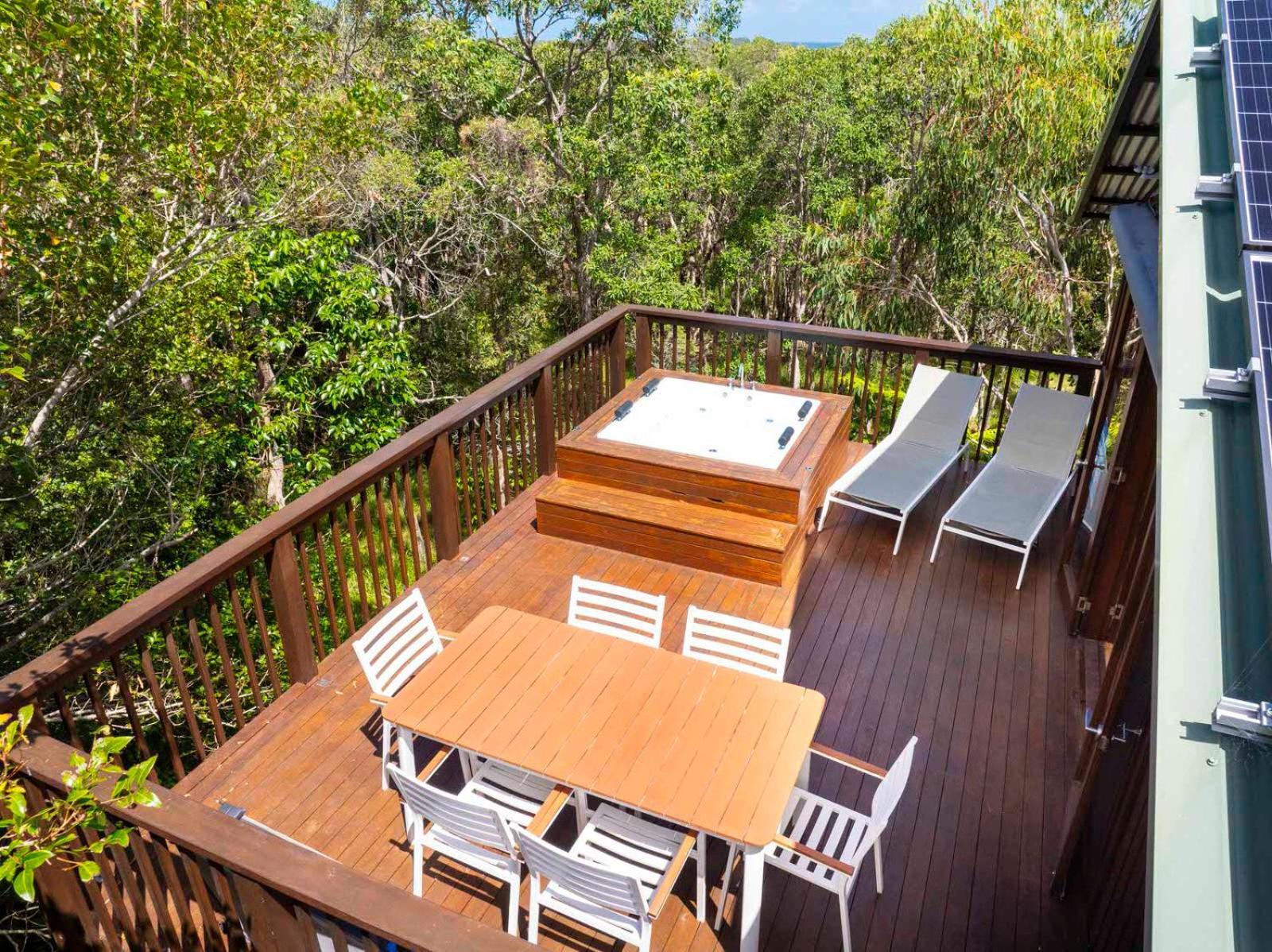 خليج بيرون The Oasis Apartments And Treetop Houses المظهر الخارجي الصورة